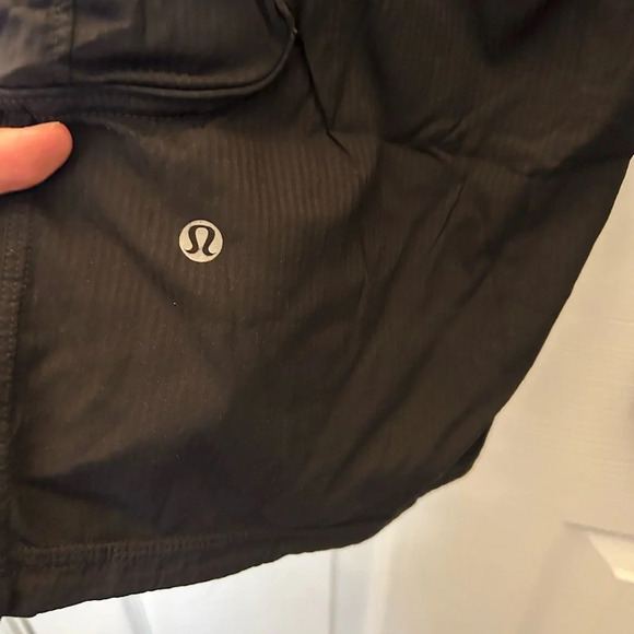 Lululemon Women's Dance Studio Crop 19" Jogger Pants Size 4 Black - Picture 3 of 4